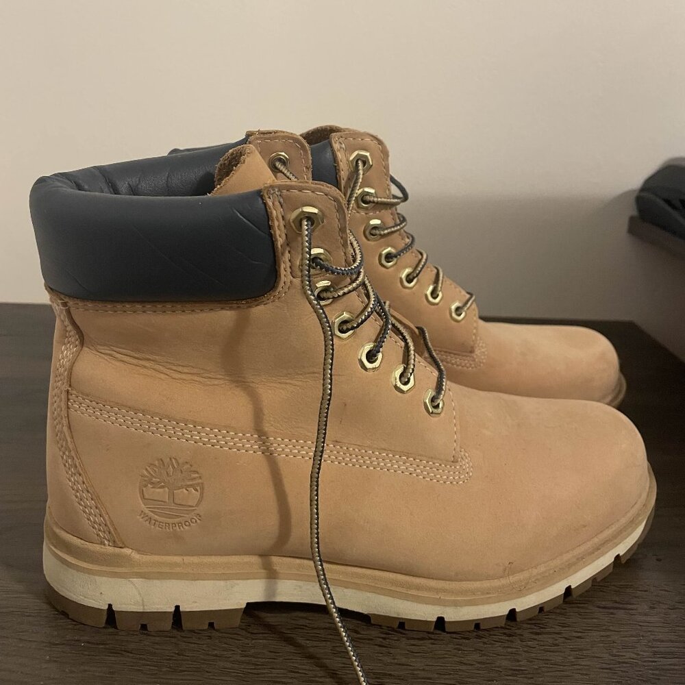 Timberland Boots [BRAND NEW]